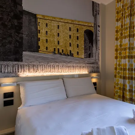 Szálloda B&B Hotel Savona 3*