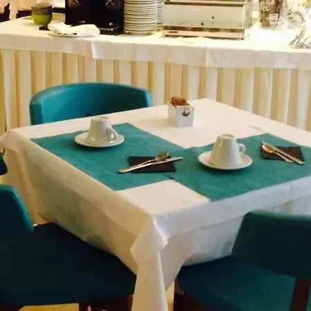 B&B Hotel Savona Szálloda