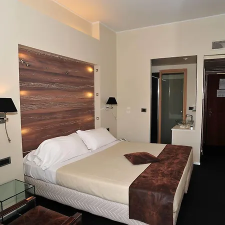 B&B Hotel Savona 3*