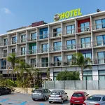 Hotel B&B Hotel Savona 3*