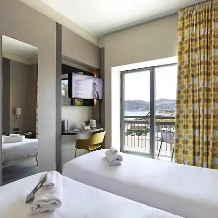 מלון B&B Hotel Savona 3*