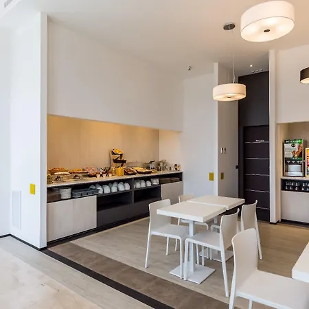 B&B Hotel Savona 3*