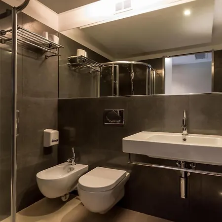 B&B Hotel Savona Hotel