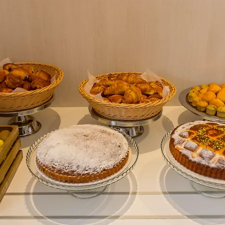 B&B Hotel Savona Otel