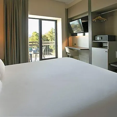 B&B Hotel Savona Σαβόνα