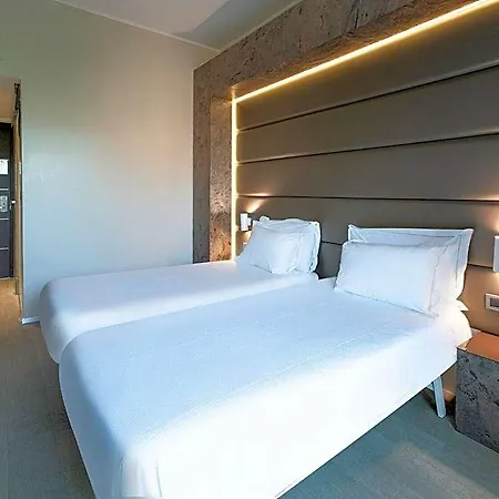 Ξενοδοχείο B&B Hotel Savona 3*