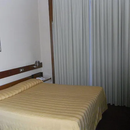 Hotel B&B Hotel Savona