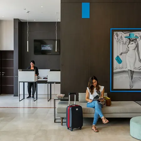 מלון B&B Hotel Savona