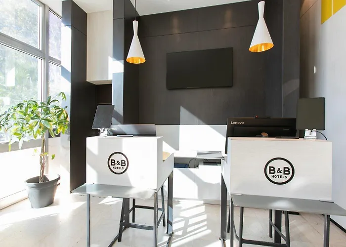 Hotel B&B Hotel Savona 3*