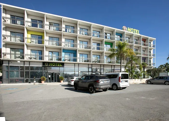 B&B Hotel Savona Hotel 3*