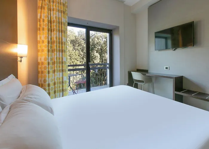 호텔 B&B 호텔 사보나 3*